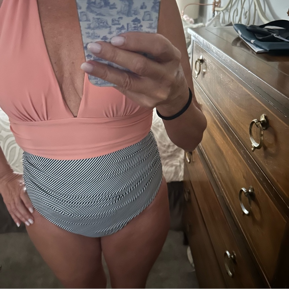 Cupshe Peach & Black Stripe One-Piece Swimsuit